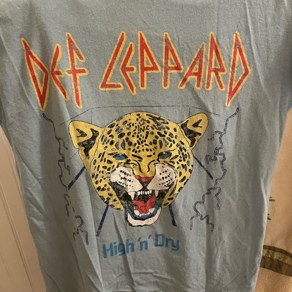Def Leppard Graphic T-Shirt - Picture 1 of 4